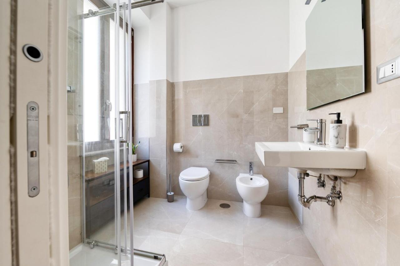 3 Rooms 3 Bathrooms - Lovely Apartment Close The Vatican ローマ エクステリア 写真