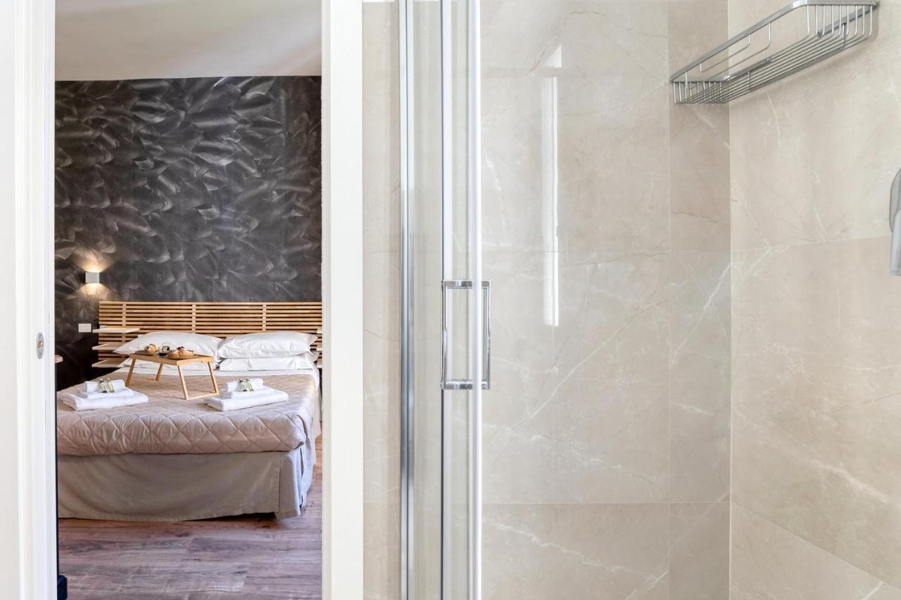 3 Rooms 3 Bathrooms - Lovely Apartment Close The Vatican ローマ エクステリア 写真